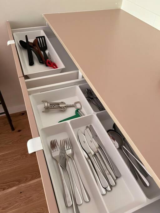 Apartment Zwirn, Free Parking, 24/7 Access Bratislava Bagian luar foto