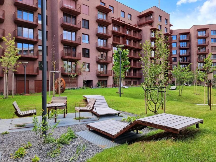 Apartment Zwirn, Free Parking, 24/7 Access Bratislava Bagian luar foto